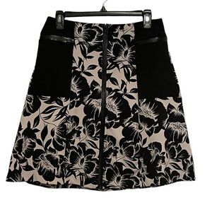 Worthington Black Floral Sporty Mini Zipper Skirt Size 4